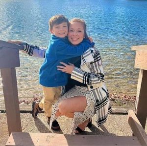 Meet your Posher, Cassee